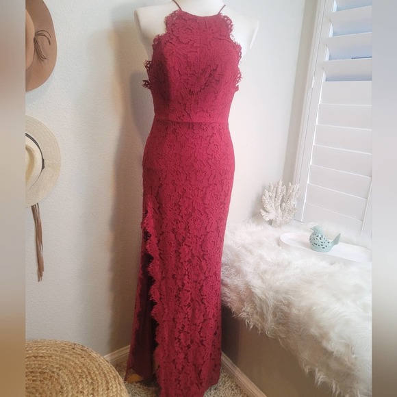 FAME AND PARTNERS RED LACE HALTER MAXI GOWN SLEEVELESS OPEN BACK FRONT S… - Picture 3 of 12
